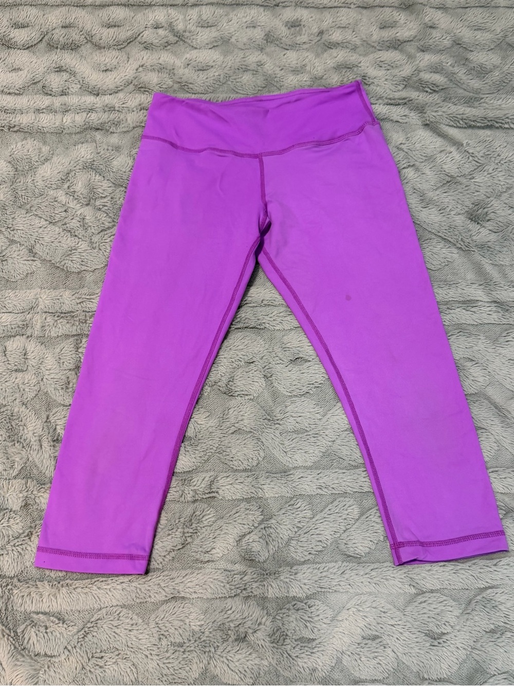 Lululemon Crop | Size 4 | Fair Condition